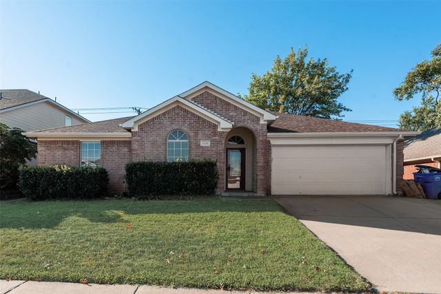 1120 Fawn Meadow Trail, Kennedale, TX 76060