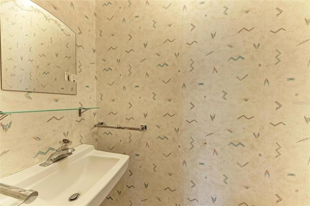 319 20TH STREET E, Bradenton, FL 34208