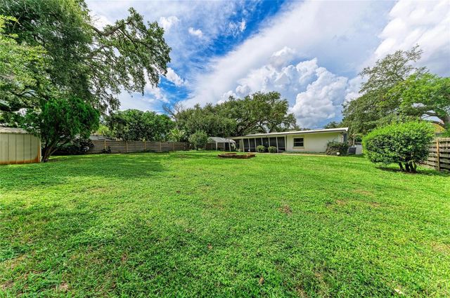 319 20TH STREET E, Bradenton, FL 34208