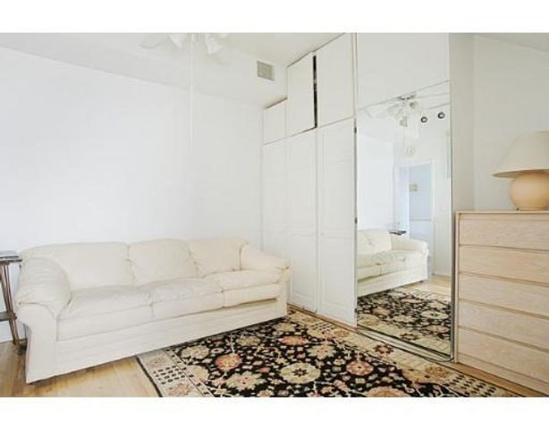 1003 Chestnut St 1003, Newton, MA 02464