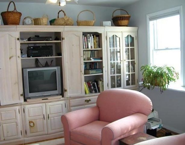 1003 Chestnut St 1003, Newton, MA 02464