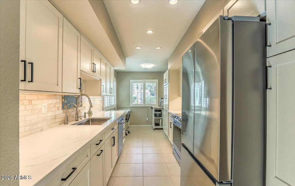 7813 E BUENA TERRA Way, Scottsdale, AZ 85250 — photo 2