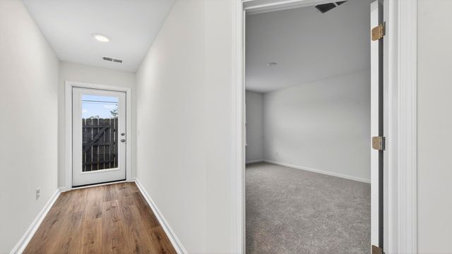 4633 Forest Hills Drive 1502, North Charleston, SC 29418