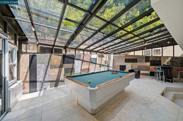 39 Mira Loma Rd, Orinda, CA 94563