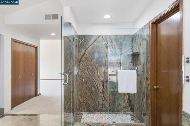 39 Mira Loma Rd, Orinda, CA 94563