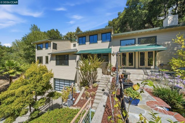 39 Mira Loma Rd, Orinda, CA 94563