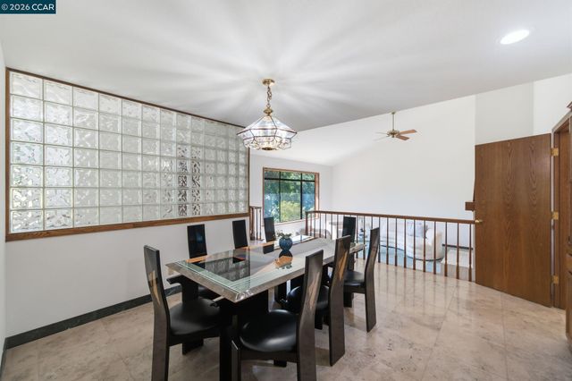 39 Mira Loma Rd, Orinda, CA 94563