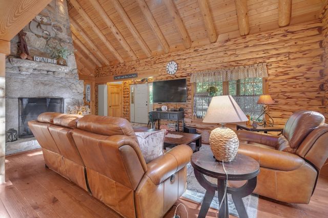 55 Fiske Mill Rd, Upton, MA 01568
