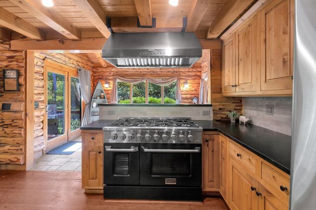 55 Fiske Mill Rd, Upton, MA 01568