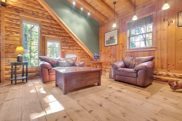 55 Fiske Mill Rd, Upton, MA 01568