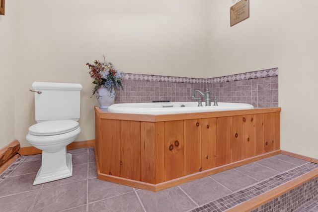 55 Fiske Mill Rd, Upton, MA 01568