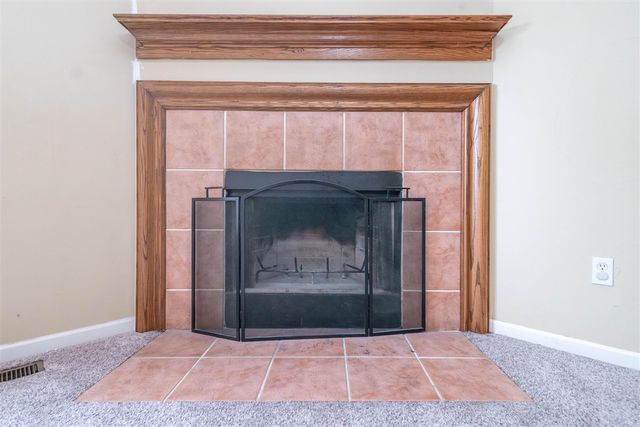 11000 Saddlebrook Drive, Pinckney, MI 48169