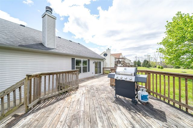 11000 Saddlebrook Drive, Pinckney, MI 48169