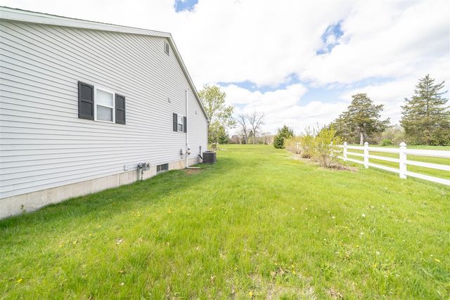 11000 Saddlebrook Drive, Pinckney, MI 48169