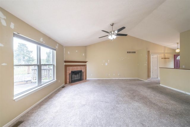 11000 Saddlebrook Drive, Pinckney, MI 48169