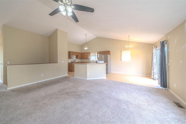 11000 Saddlebrook Drive, Pinckney, MI 48169