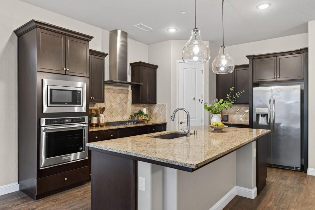 Image 13 of property listing at 2713 Vermont Avenue, Clovis, CA 93619