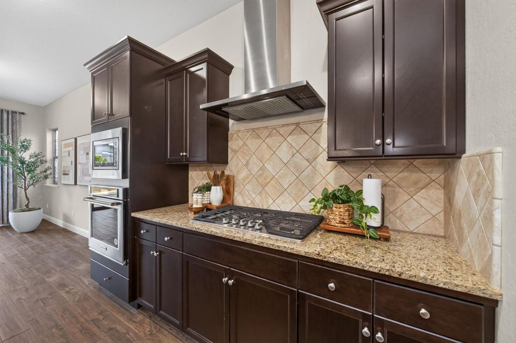 Image 15 of property listing at 2713 Vermont Avenue, Clovis, CA 93619