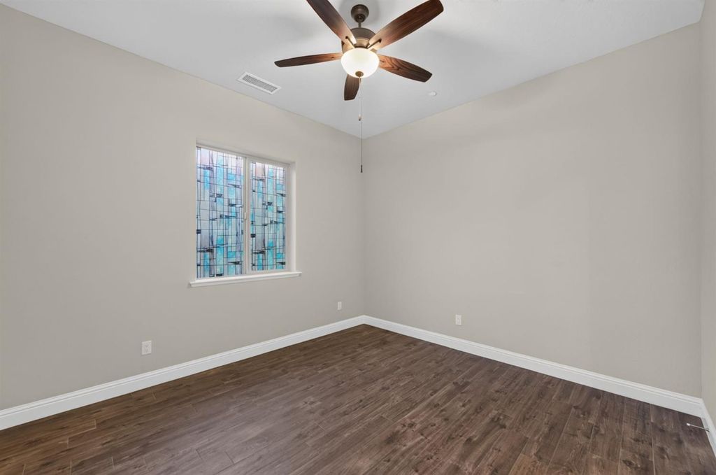 Image 17 of property listing at 2713 Vermont Avenue, Clovis, CA 93619