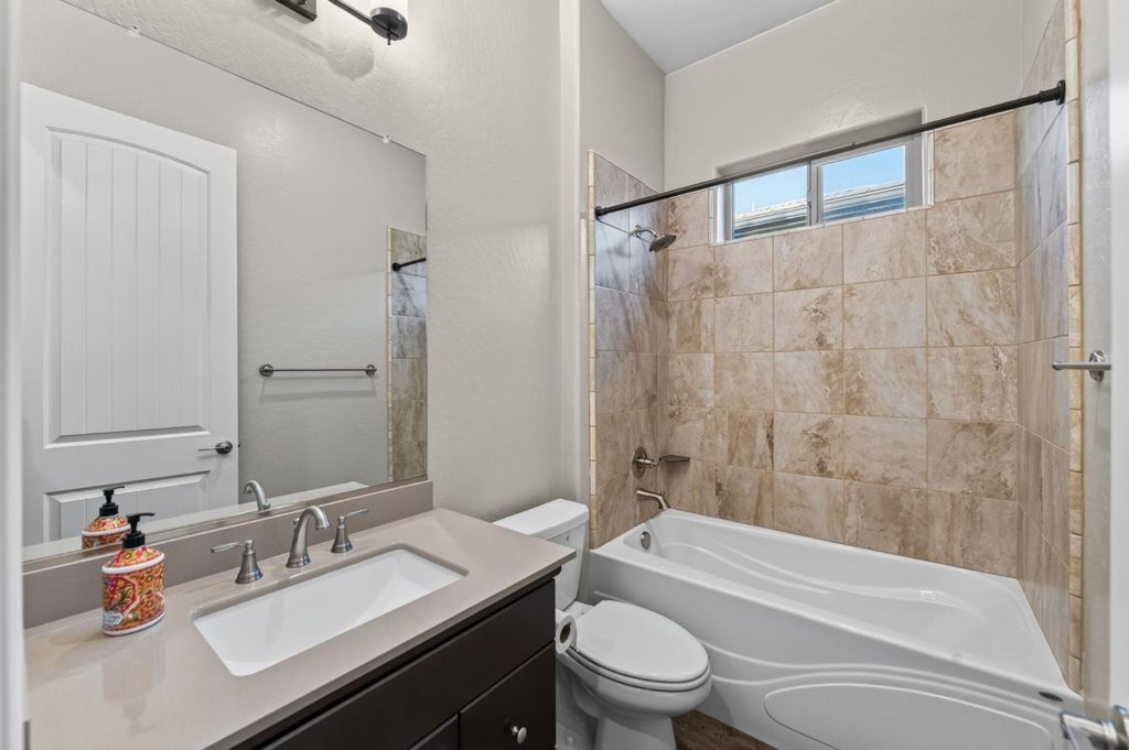 Image 19 of property listing at 2713 Vermont Avenue, Clovis, CA 93619