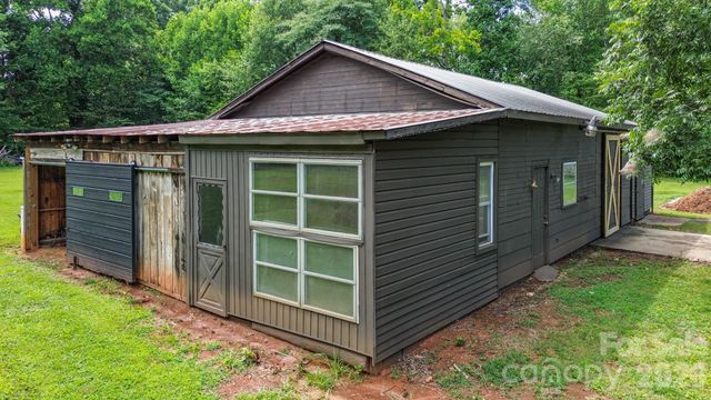 926 Salem Church Road, Lincolnton, NC 28092