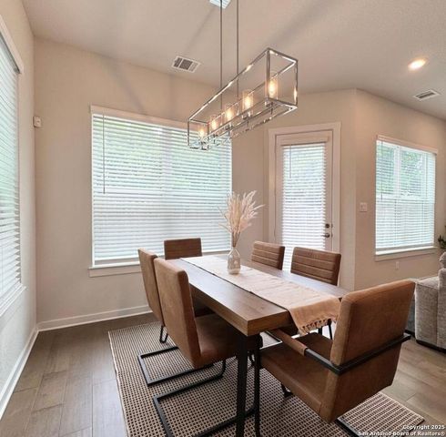5843 Whitby Rd #13, San Antonio, TX 78240