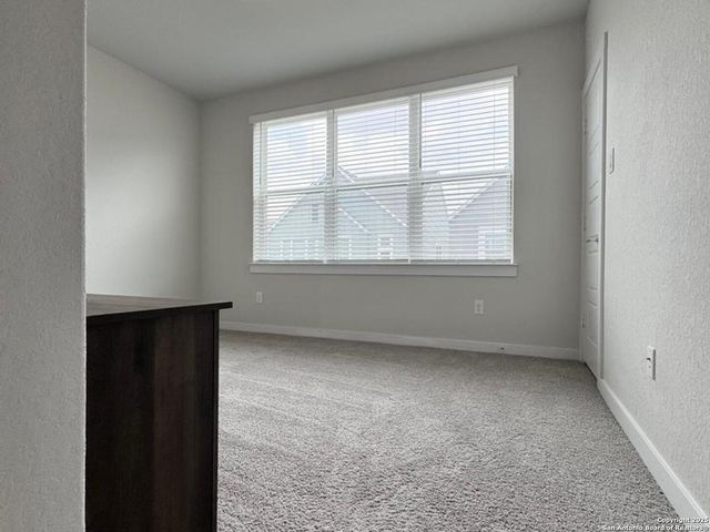 5843 Whitby Rd #13, San Antonio, TX 78240