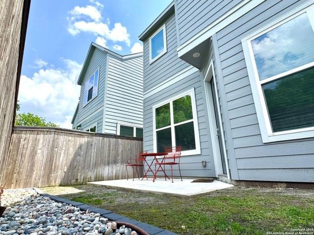 5843 Whitby Rd #13, San Antonio, TX 78240