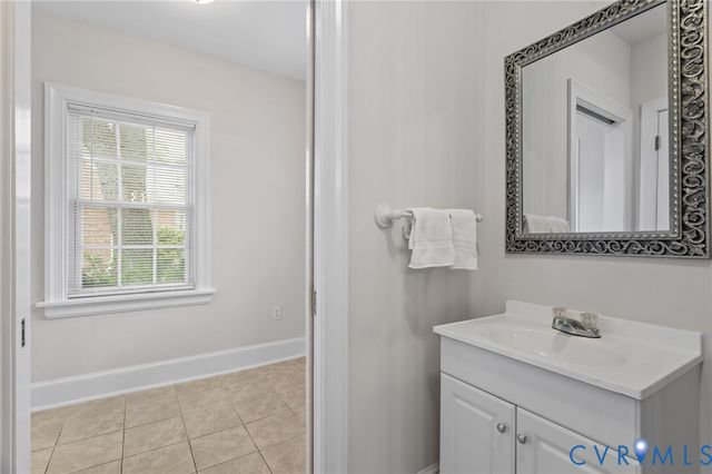 8203 Buckeye Dr, Henrico, VA 23228