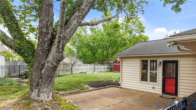 8203 Buckeye Dr, Henrico, VA 23228