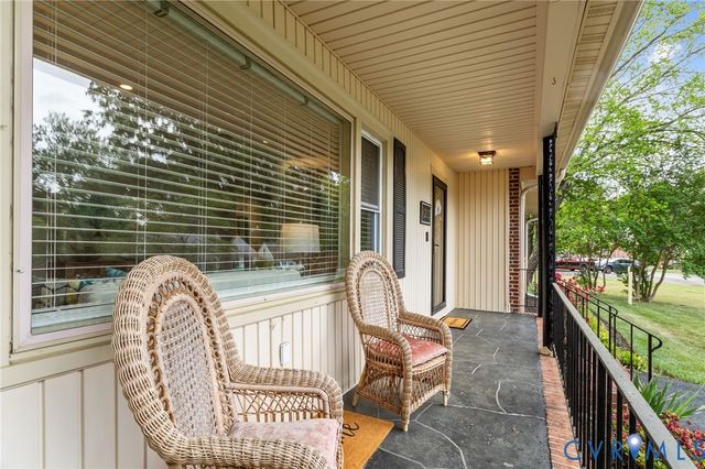 8203 Buckeye Dr, Henrico, VA 23228