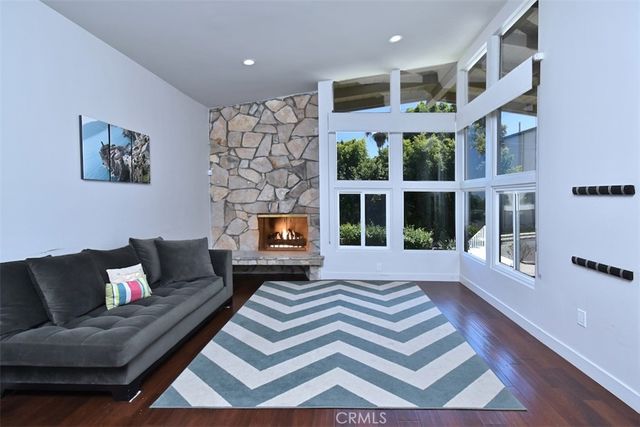4347 Coronet Drive, Encino, CA 91316