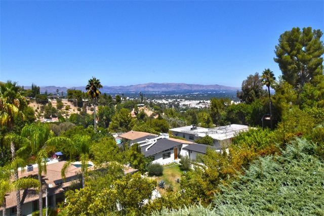4347 Coronet Drive, Encino, CA 91316