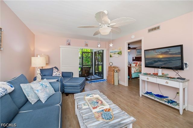 5255 Coronado PKWY 4, Cape Coral, FL 33904