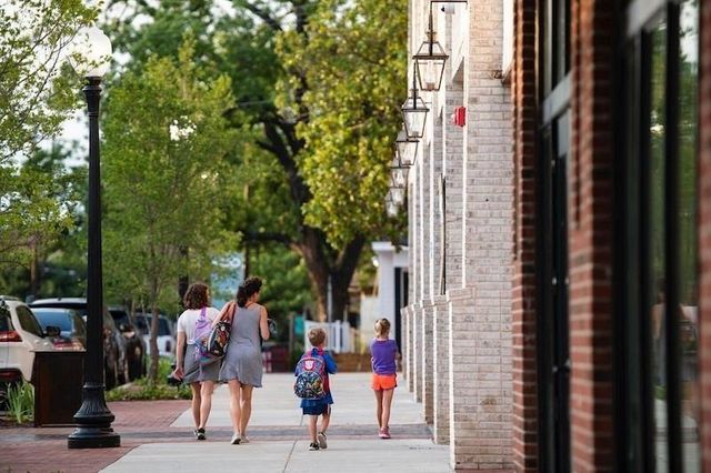 104 S Rosemont Avenue 2, Dallas, TX 75208