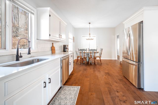 20 Musnug Road, Danbury, CT 06811