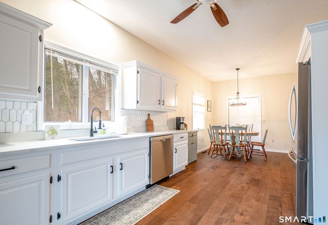 20 Musnug Road, Danbury, CT 06811