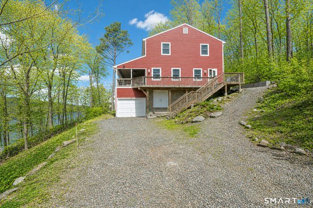 20 Musnug Road, Danbury, CT 06811