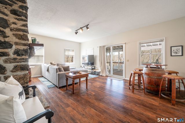 20 Musnug Road, Danbury, CT 06811