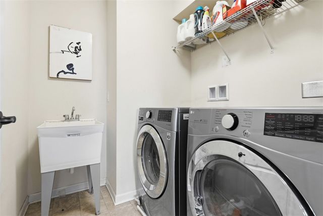 557 Cortland Drive, Peters Twp, PA 15332