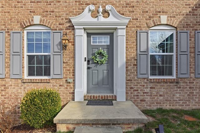 557 Cortland Drive, Peters Twp, PA 15332