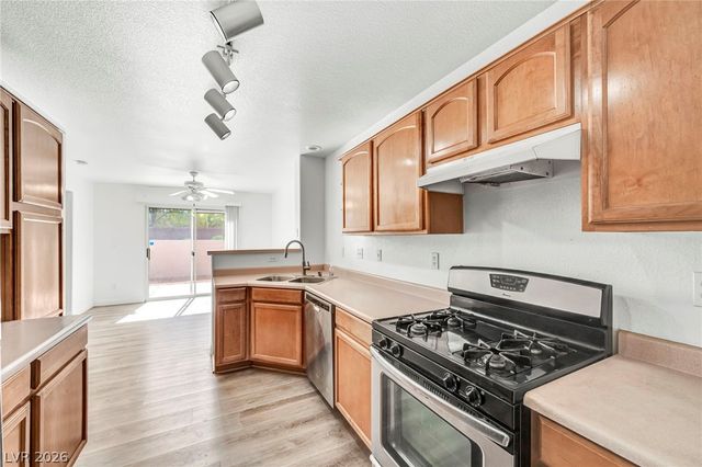 511 Armenian Place, Henderson, NV 89052