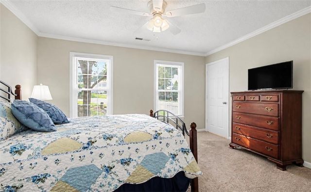 103 Edgedale Court, Kernersville, NC 27284