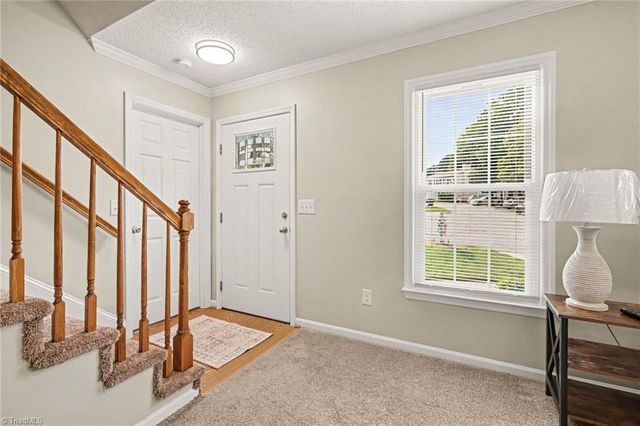 103 Edgedale Court, Kernersville, NC 27284