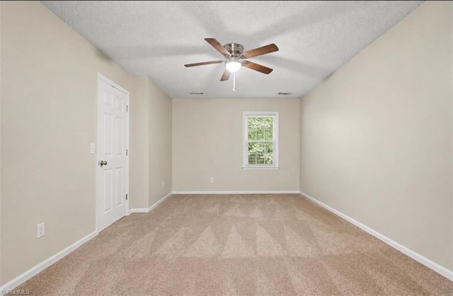103 Edgedale Court, Kernersville, NC 27284