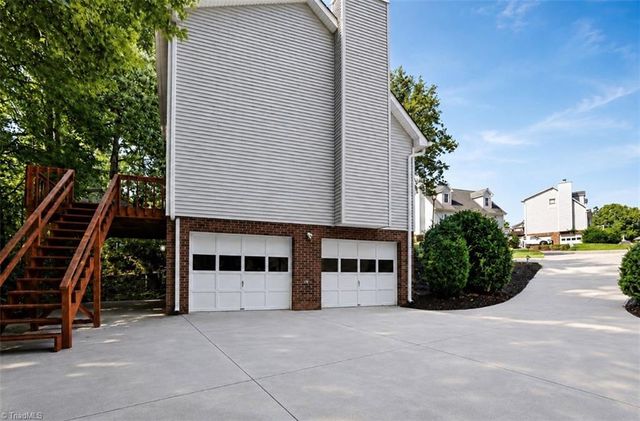 103 Edgedale Court, Kernersville, NC 27284