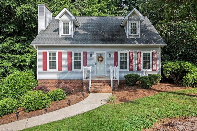 103 Edgedale Court, Kernersville, NC 27284