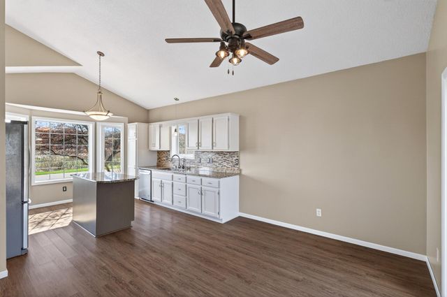 5725 Yucca Lane N, Plymouth, MN 55446