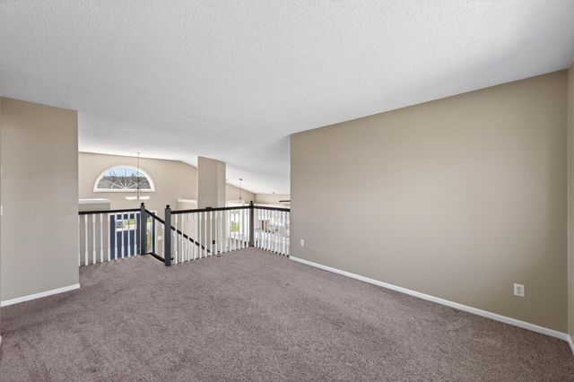 5725 Yucca Lane N, Plymouth, MN 55446