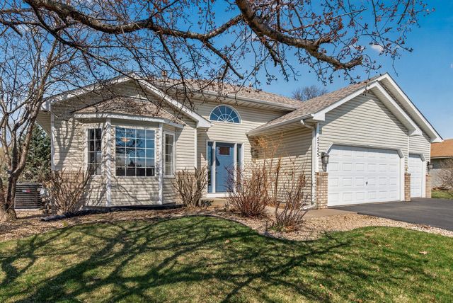 5725 Yucca Lane N, Plymouth, MN 55446